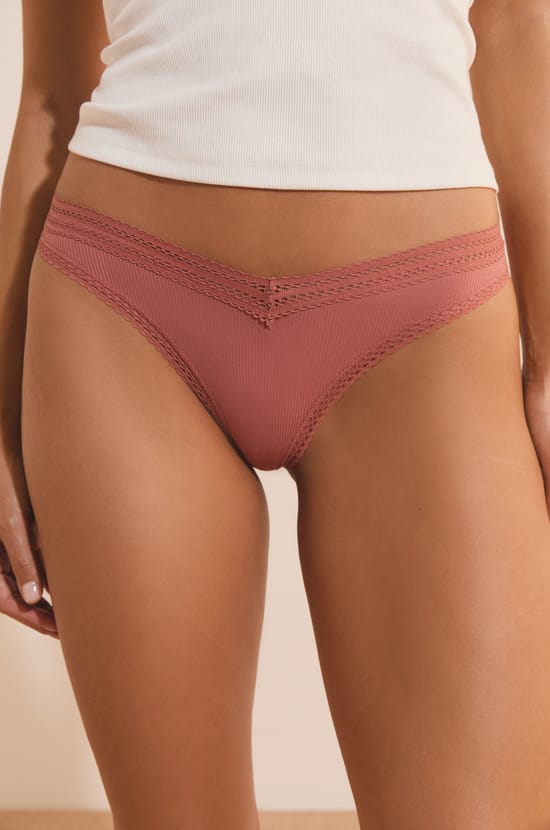 Tanga V-shape en microfibre et dentelle;${refinementColor}