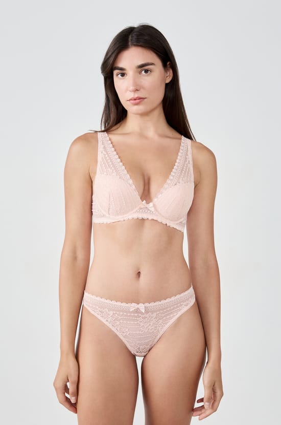 Lace Brief;${refinementColor}