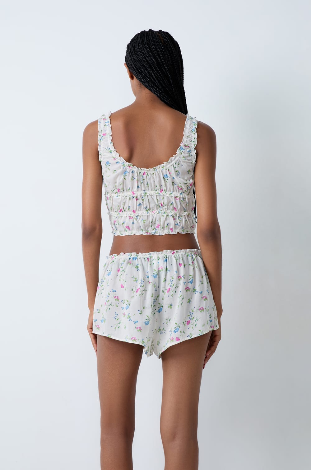 Floral print satin top;${refinementColor}