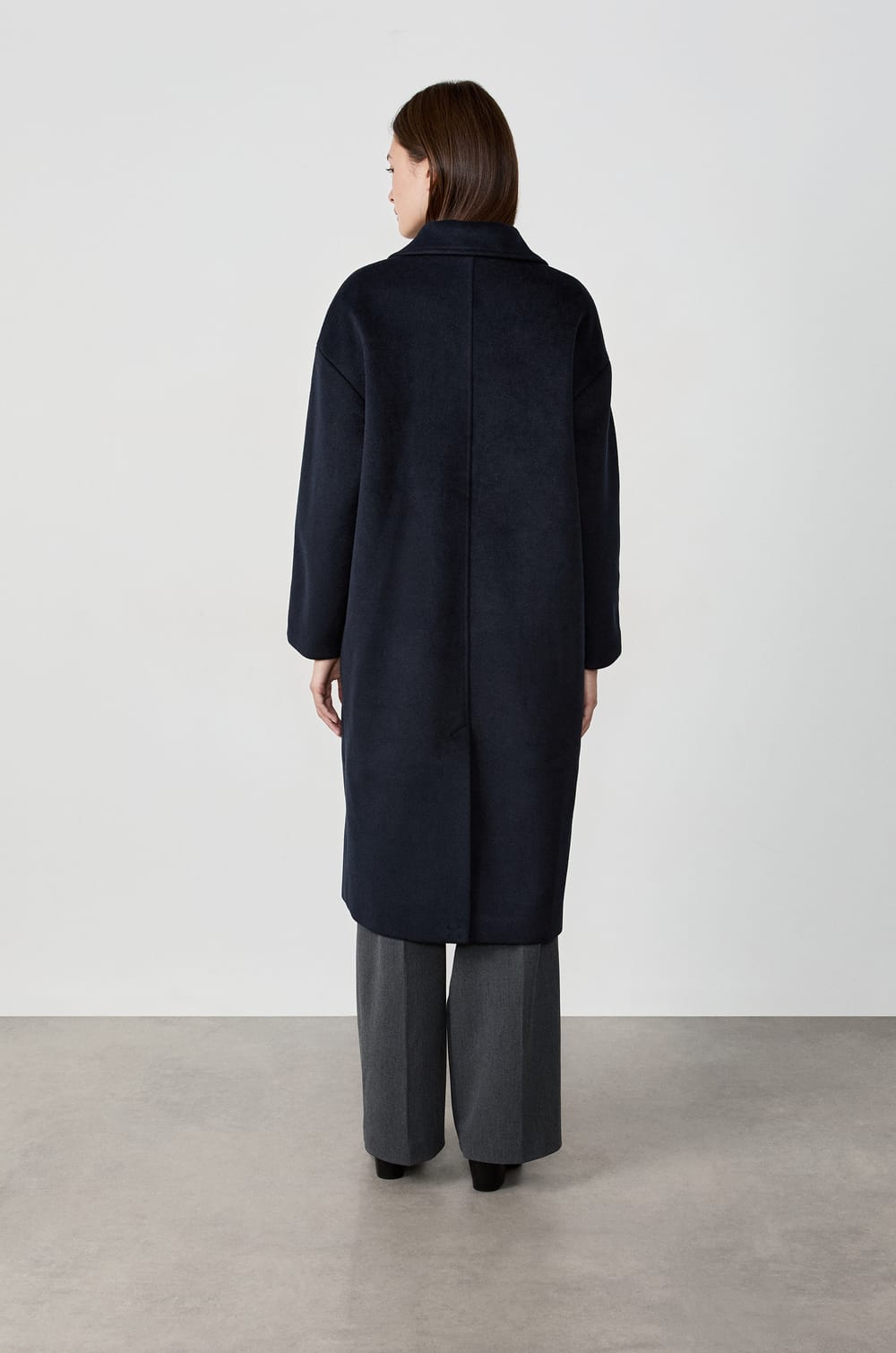 Manteau long coupe droite;${refinementColor}
