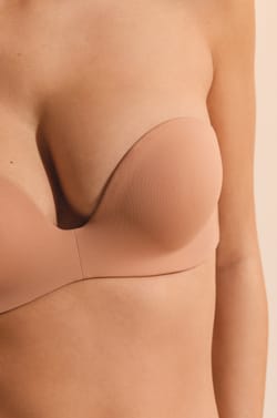 Strapless microfibre push-up with removable straps;${refinementColor}