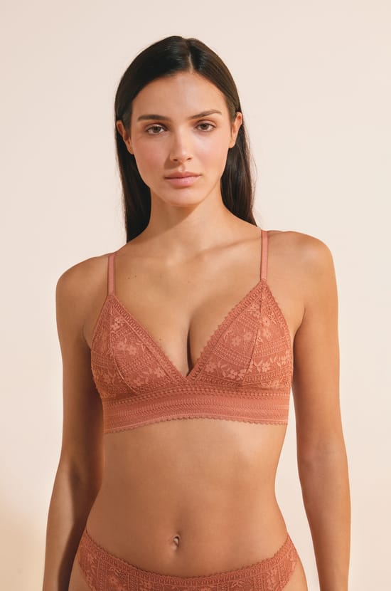 Bra N.8 - The Wireless Triangle Lace Bra;${refinementColor}