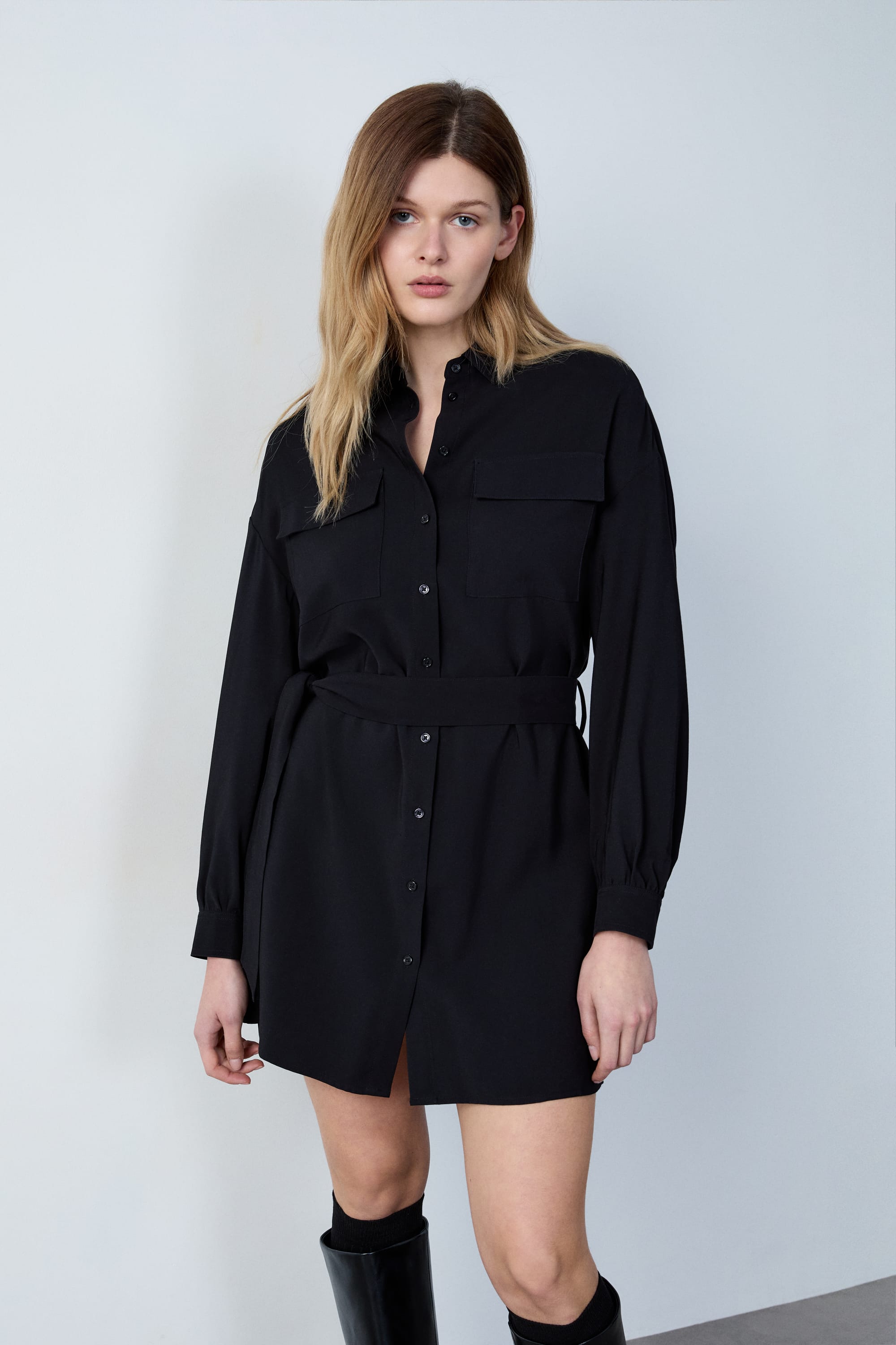 Robe chemise courte ceinturée