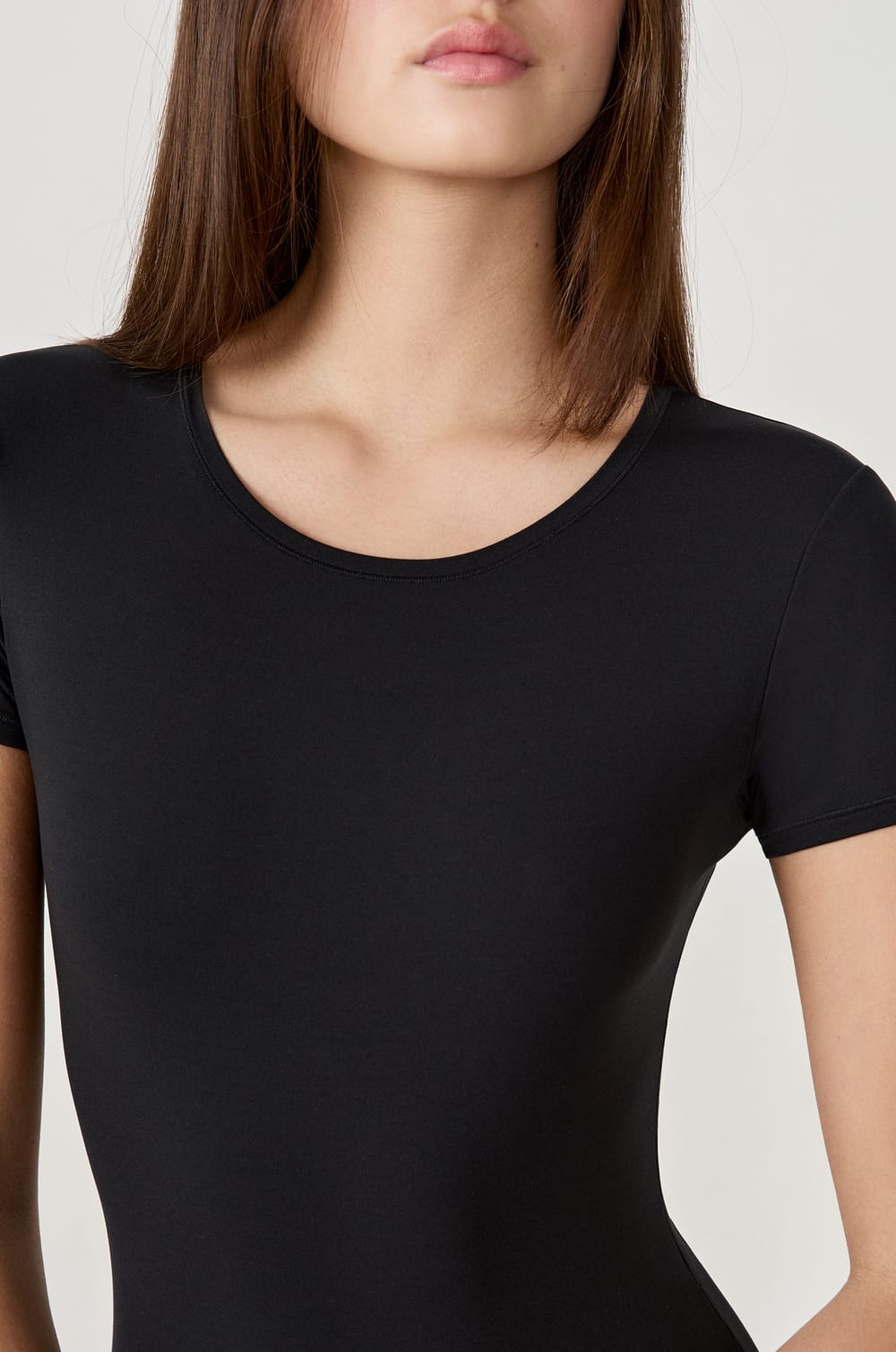 Short-sleeved microfibre bodysuit;${refinementColor}