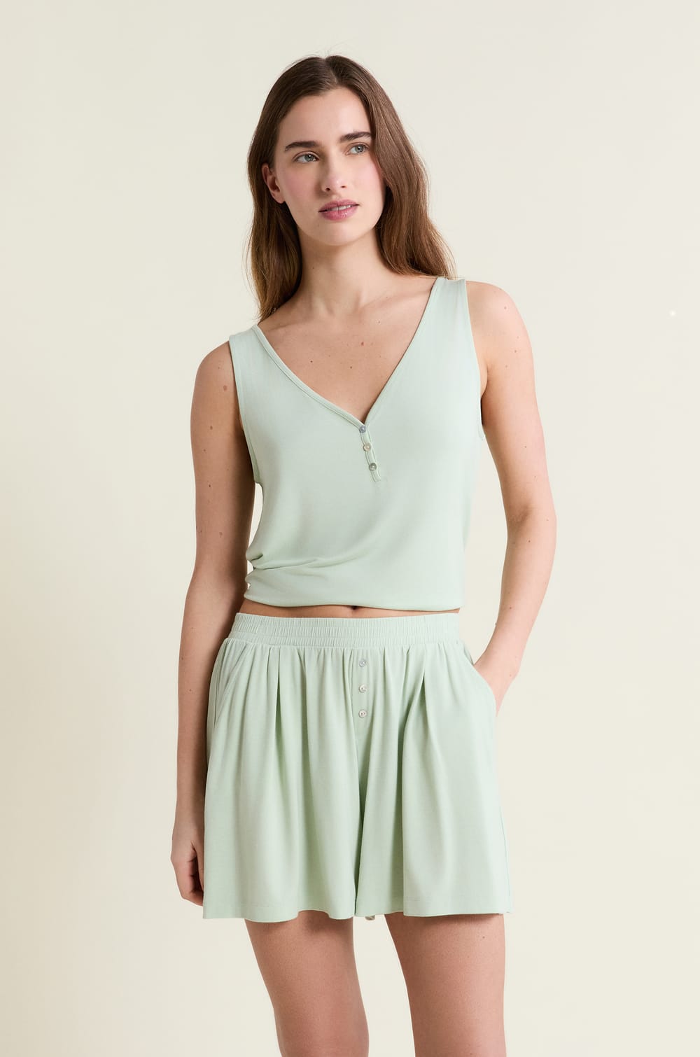 Pantal&oacute;n corto de pijama liso de modal;${refinementColor}