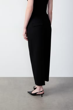 Straight Leg Trousers;${refinementColor}