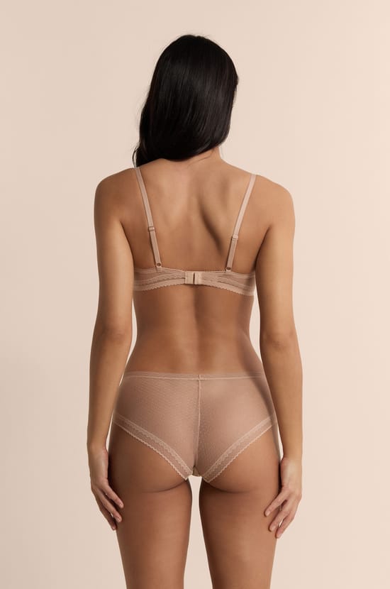 Soutien-gorge N.4 - Le coques fines en microfibre avec d&eacute;tails en dentelle;${refinementColor}