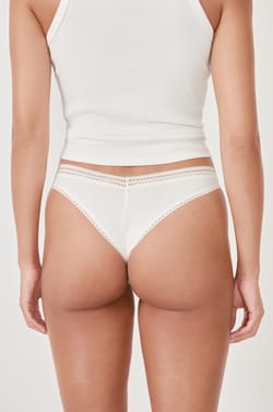 Tanga V-shape en microfibre et dentelle;${refinementColor}