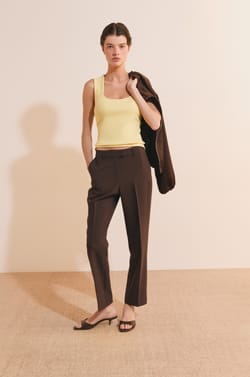 Top &agrave; col carr&eacute; en coton;${refinementColor}