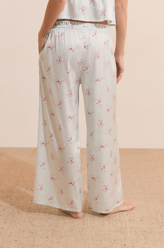 Pantalon 7/8 satin&eacute; &agrave; motifs;${refinementColor}