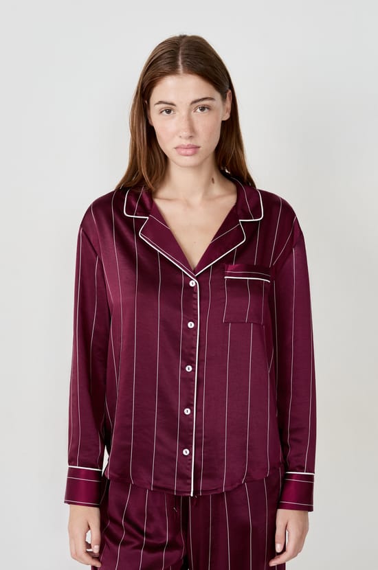Gestreifte Pyjama-Bluse aus Satin;${refinementColor}