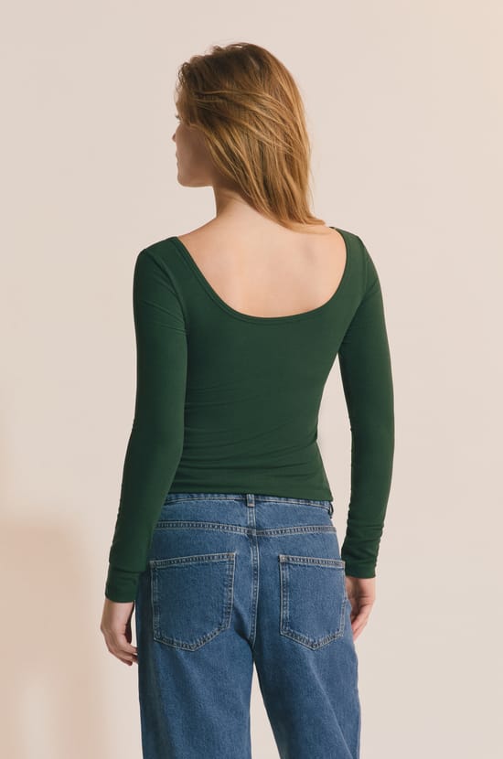 Long-sleeved round neck t-shirt with integrated bra;${refinementColor}