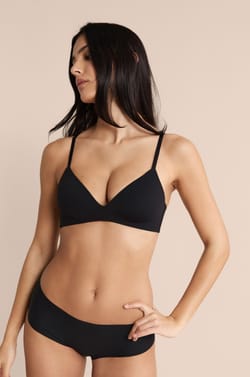 Wireless Lightly Lined Bra in Microfiber;${refinementColor}