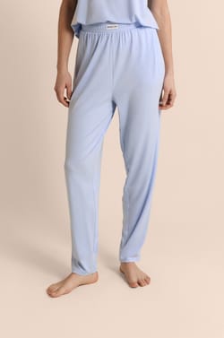 Pantalon de pyjama droit &eacute;lastiqu&eacute; r&eacute;alis&eacute; avec une fibre enrichie en Aloe Vera;${refinementColor}