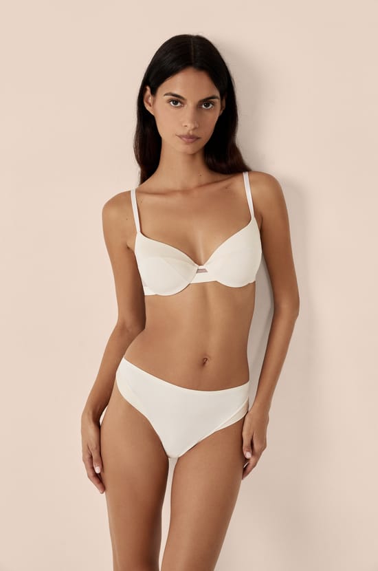 Satin microfibre tanga;${refinementColor}