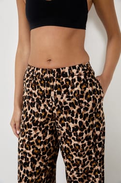 Leopard print pyjama trousers;${refinementColor}