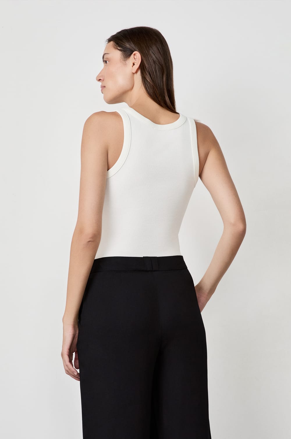 High Neck Tank Top;${refinementColor}