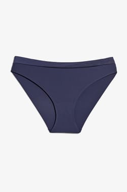 Culotte en microfibre satiné;${refinementColor}
