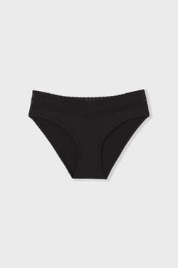 Maternity brief with lace details;${refinementColor}
