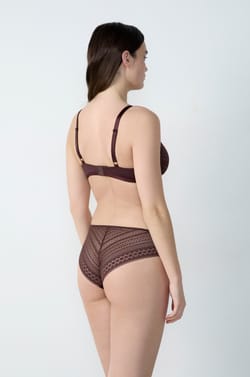  Sujetador sin relleno;${refinementColor}