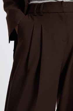 Pantalon large en twill;${refinementColor}
