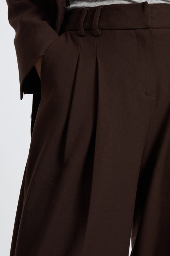 Pantalon large en twill;${refinementColor}