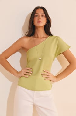 Asymmetrische vloeiende top;${refinementColor}