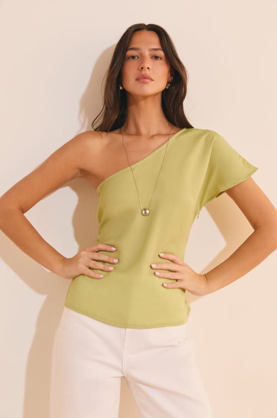 Asymmetrical Flowy Top;${refinementColor}