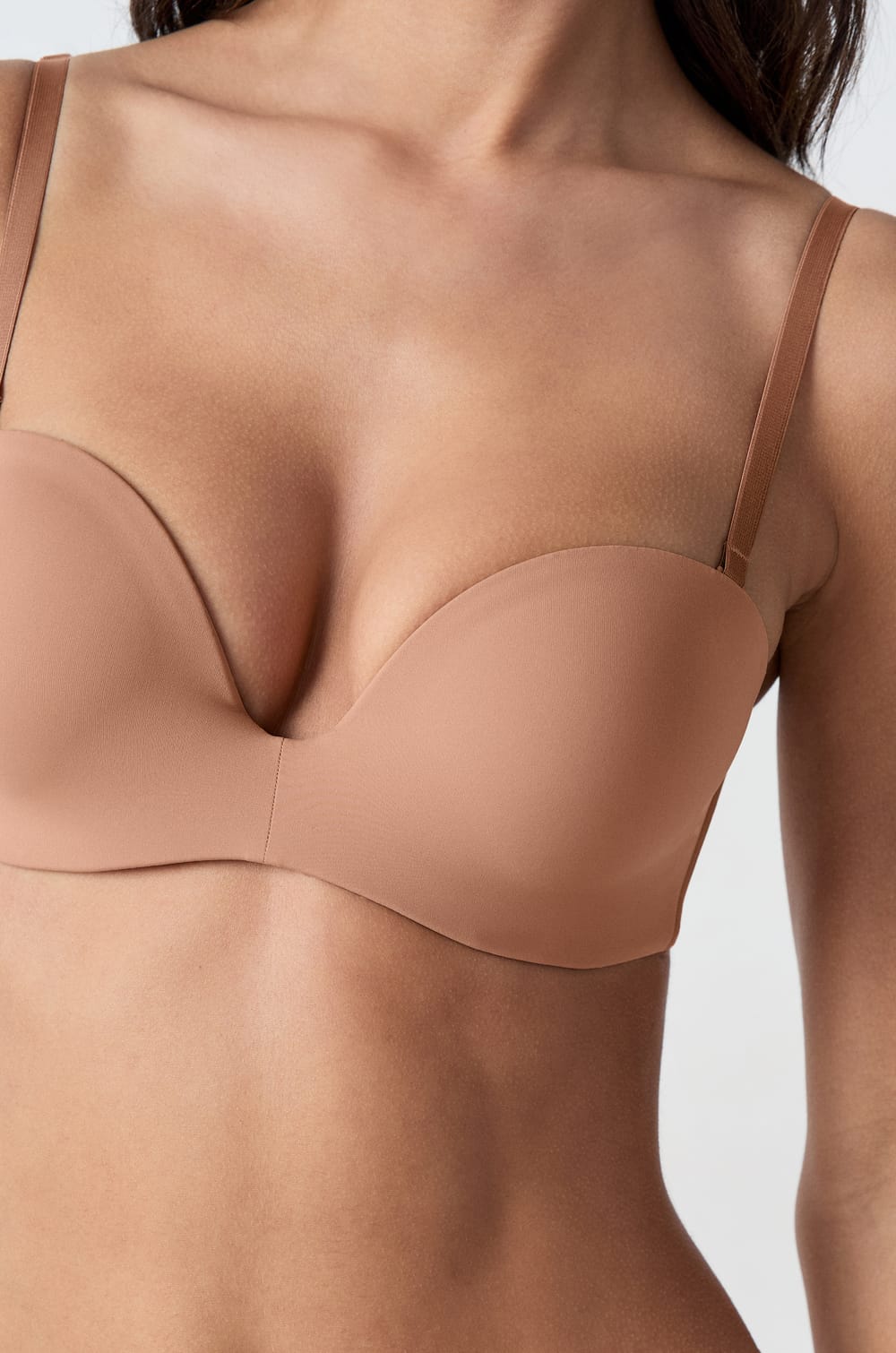 Strapless microfibre push-up with removable straps;${refinementColor}
