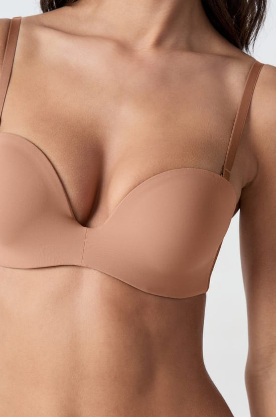 Strapless microfibre push-up with removable straps;${refinementColor}