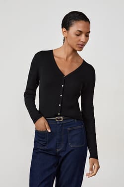 Gilet manches longues en maille fine;${refinementColor}