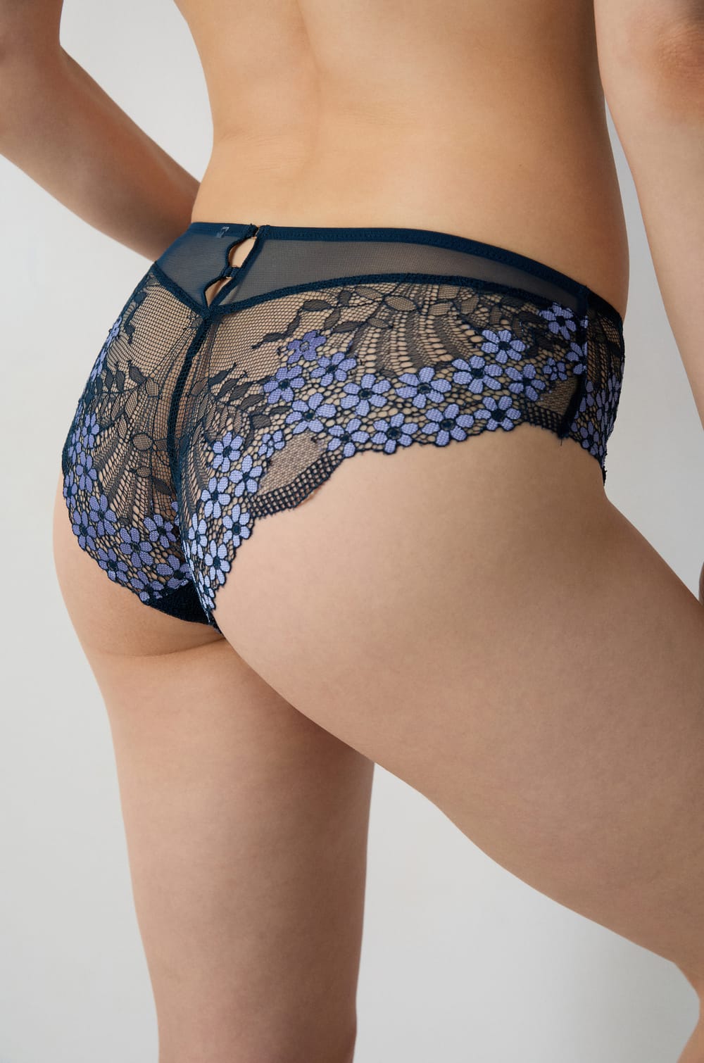 Lace Boyshort;${refinementColor}
