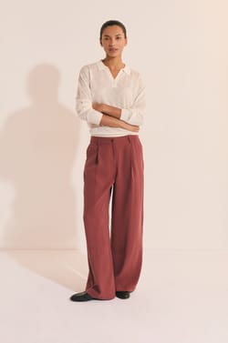 Pantalon large &agrave; pinces;${refinementColor}