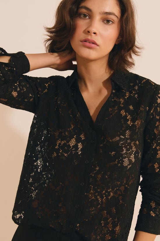 Chemise en dentelle;${refinementColor}