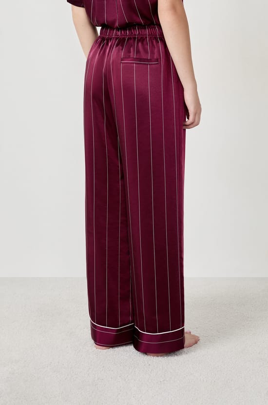 Pantalon de pyjama à rayures en satin;${refinementColor}