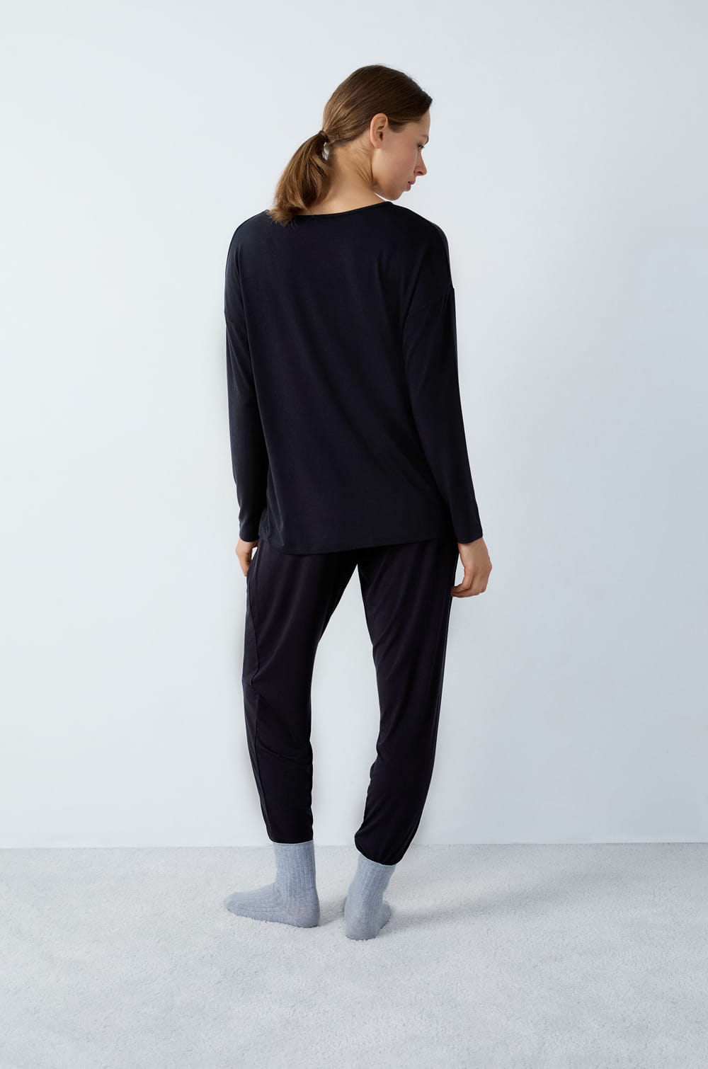 Pantalón ultra comodo;${refinementColor}
