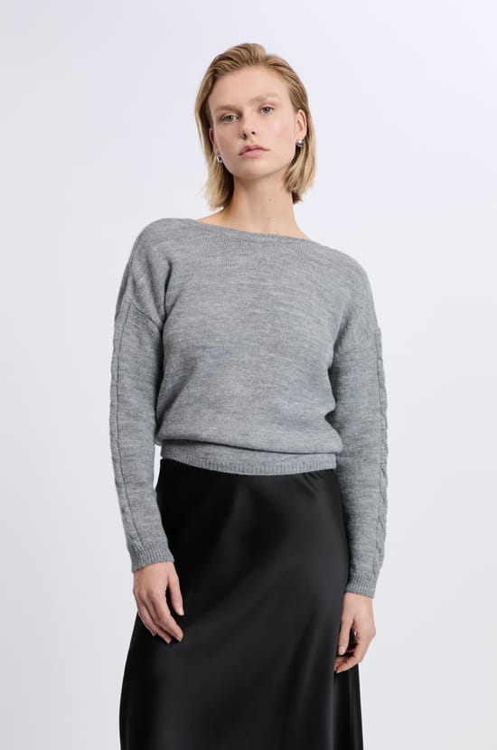 Pull torsad&eacute; dos nu;${refinementColor}