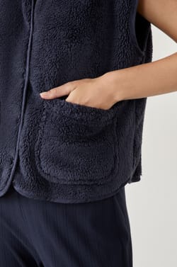 Gilet sans manches;${refinementColor}
