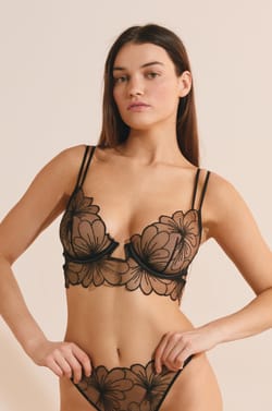 Sujetador bustier con bordado;${refinementColor}