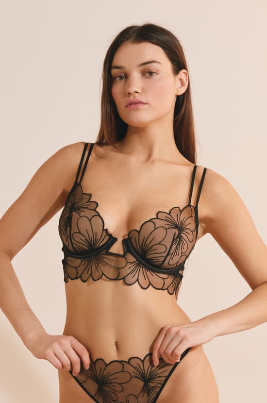 Sujetador bustier con bordado;${refinementColor}
