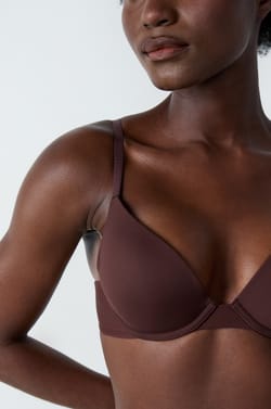 Bra Nº  2 - Push-up escote pronunciado;${refinementColor}
