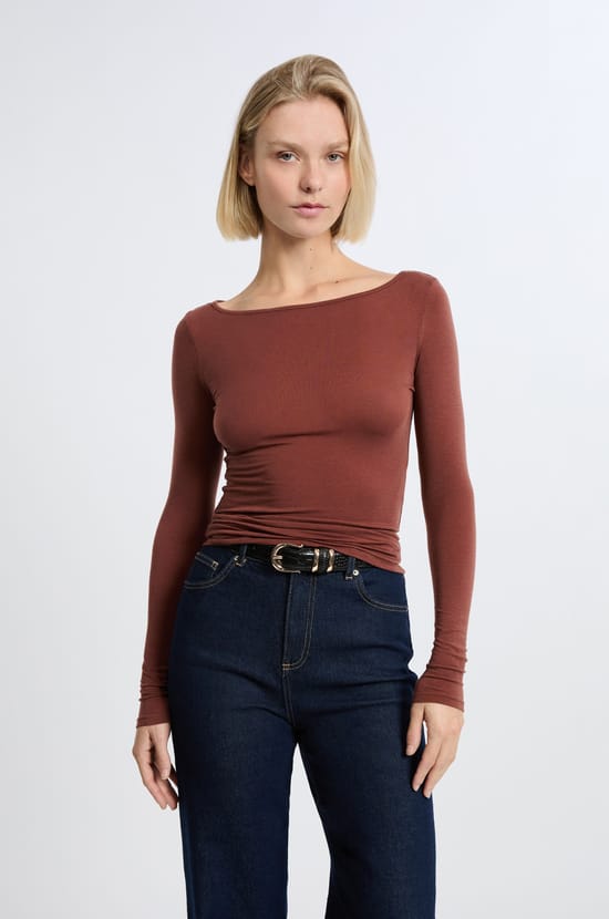 Boat neck t-shirt with wool;${refinementColor}