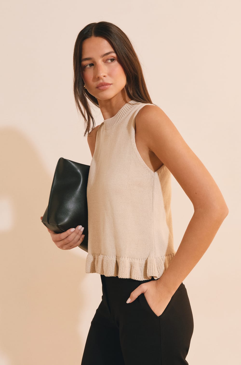 Pull &agrave; manches courtes avec volant;${refinementColor}