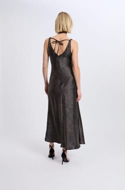 Robe satinée à imprimé serpent;${refinementColor}