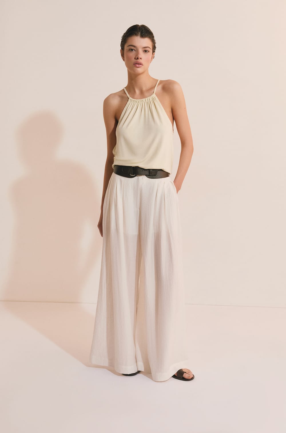 Pantalon ample avec lin;${refinementColor}