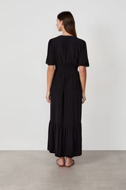 Long dress with embroidery;${refinementColor}