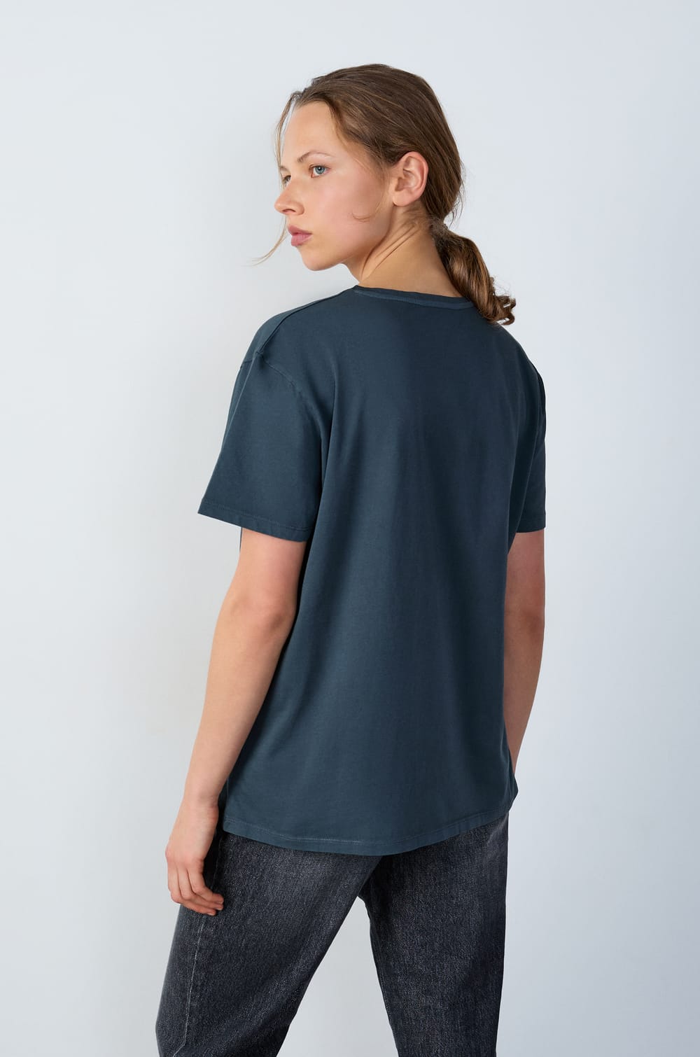 Embroidered Cotton T-shirt;${refinementColor}