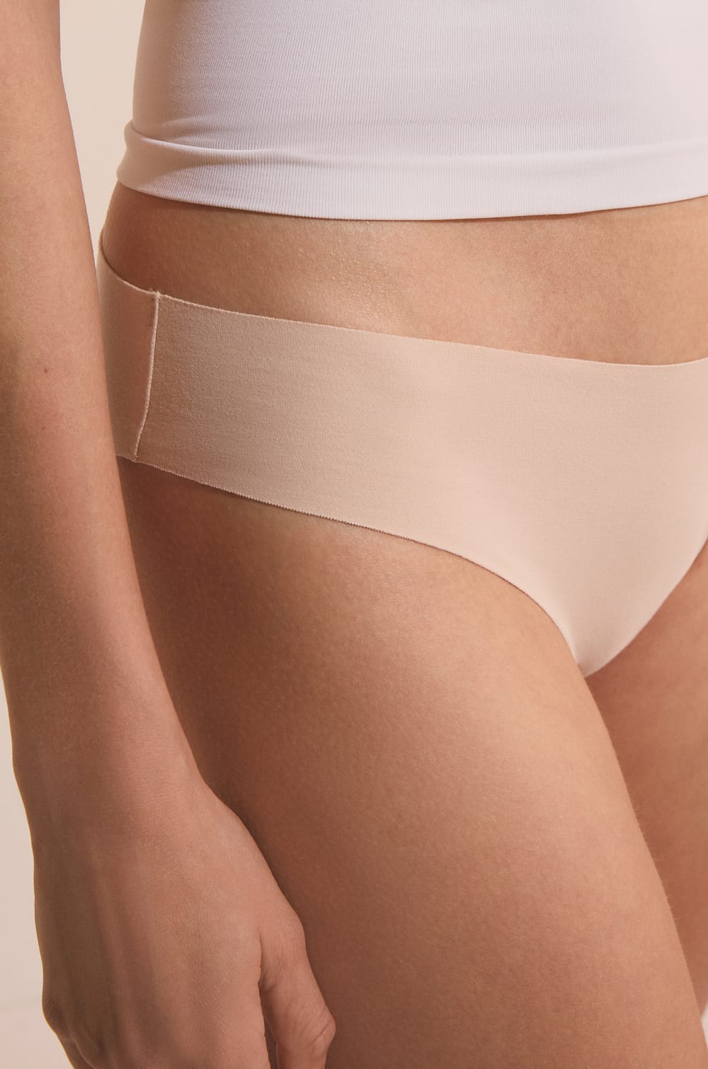 Seamless Cotton Brief;${refinementColor}