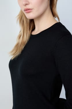 Suéter fino de lana;${refinementColor}