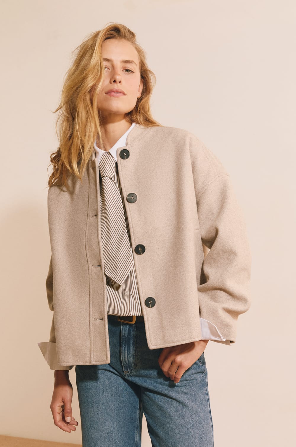 Short Buttoned Coat;${refinementColor}